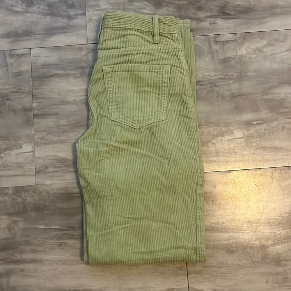 Pistachio green pants